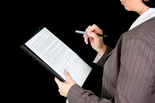 Comment Évaluer la Fiabilité d'un Carreleur Professionnel