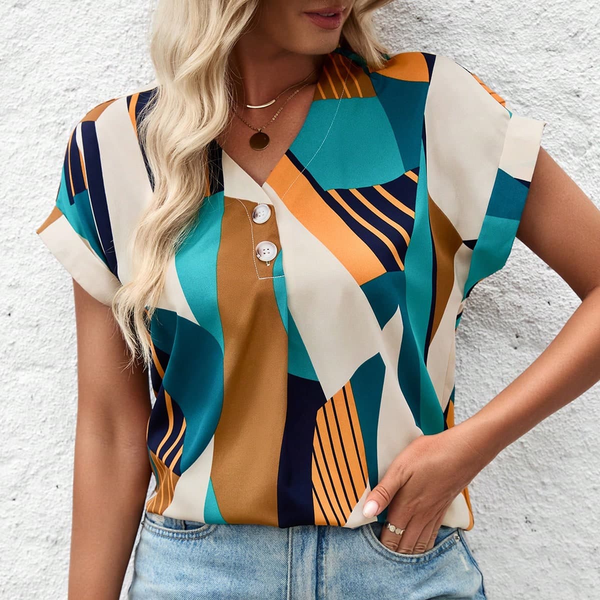 Chemise pour femmes à manches courtes simples et amples à la mode pour tenues décontractées quotidiennes et professionnelles